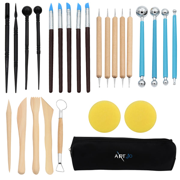 De 24-delige boetseergereedschap set van ArtJo met diverse spatels, penselen, sponsjes en een zwart etui